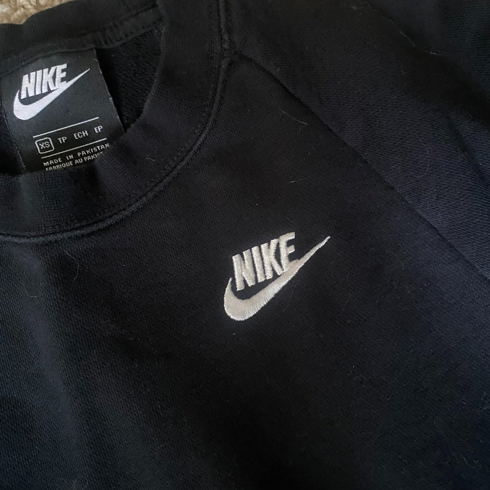 NIKE Crewneck